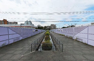 せせらぎ橋