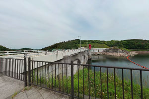 十王ダム左岸公園広場