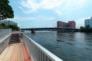 潮見さざ波公園