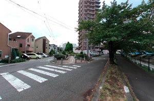 せせらぎ散歩道起点