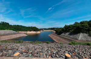 金沢調整池副堤